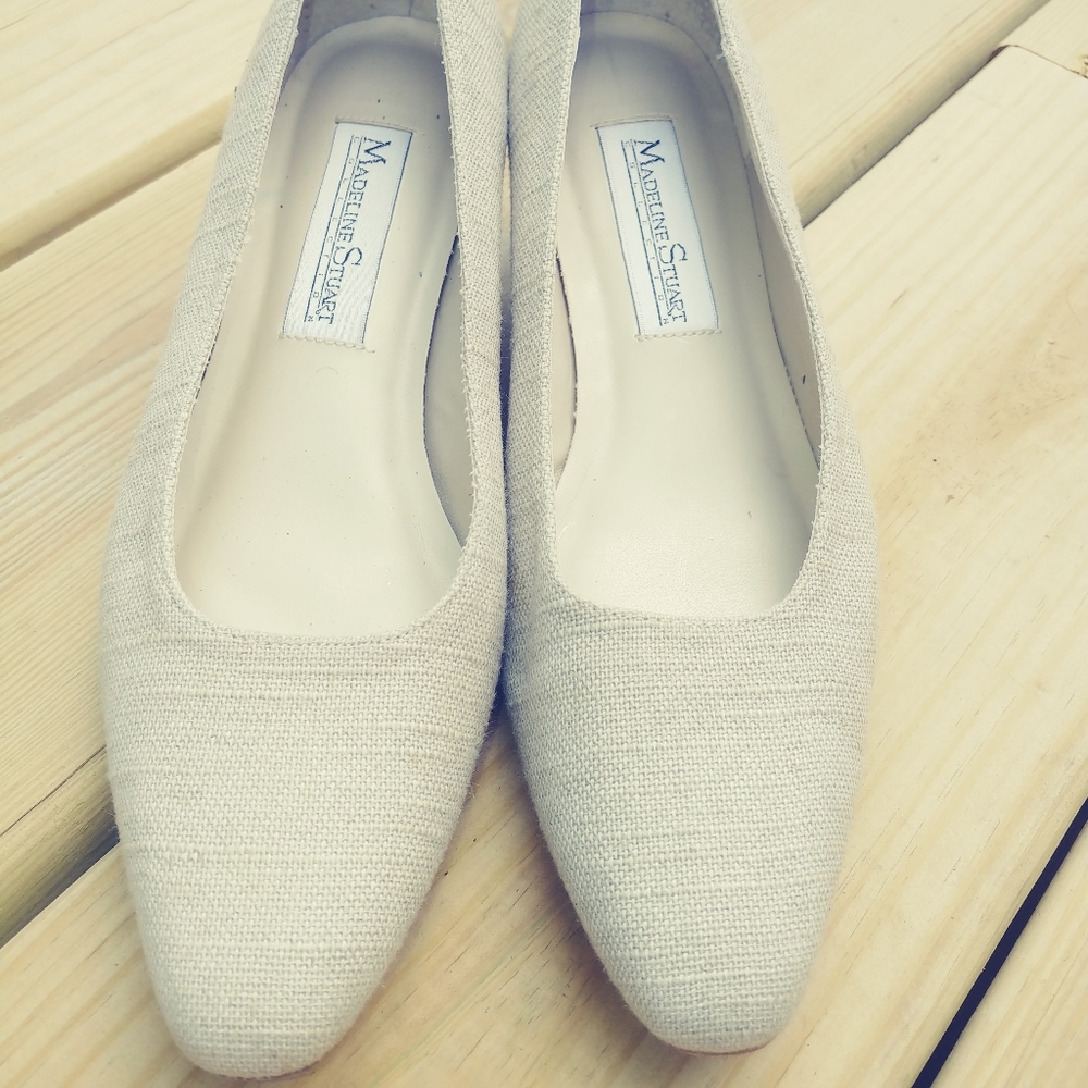Canvas Block Pumps - Picture 2 of 9